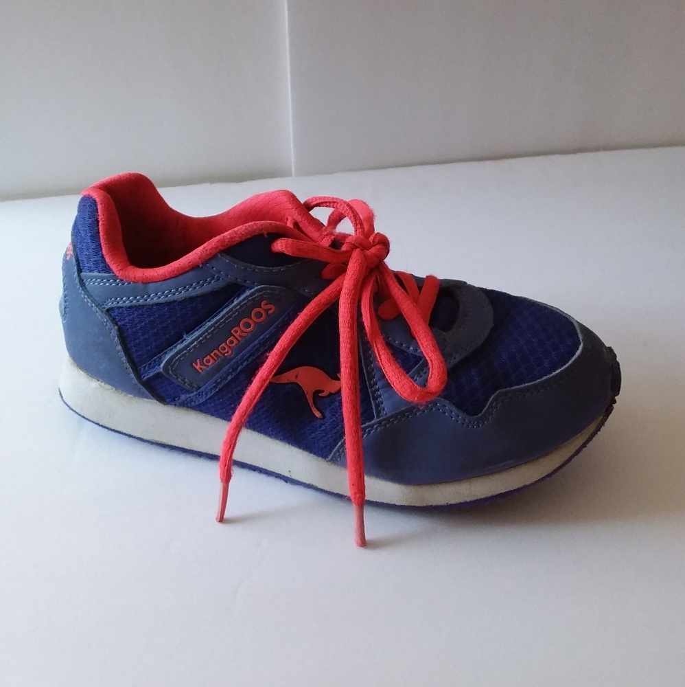 KangaROOS Blue and Coral Pink Shaker Jogger Sneakersw/Pockets